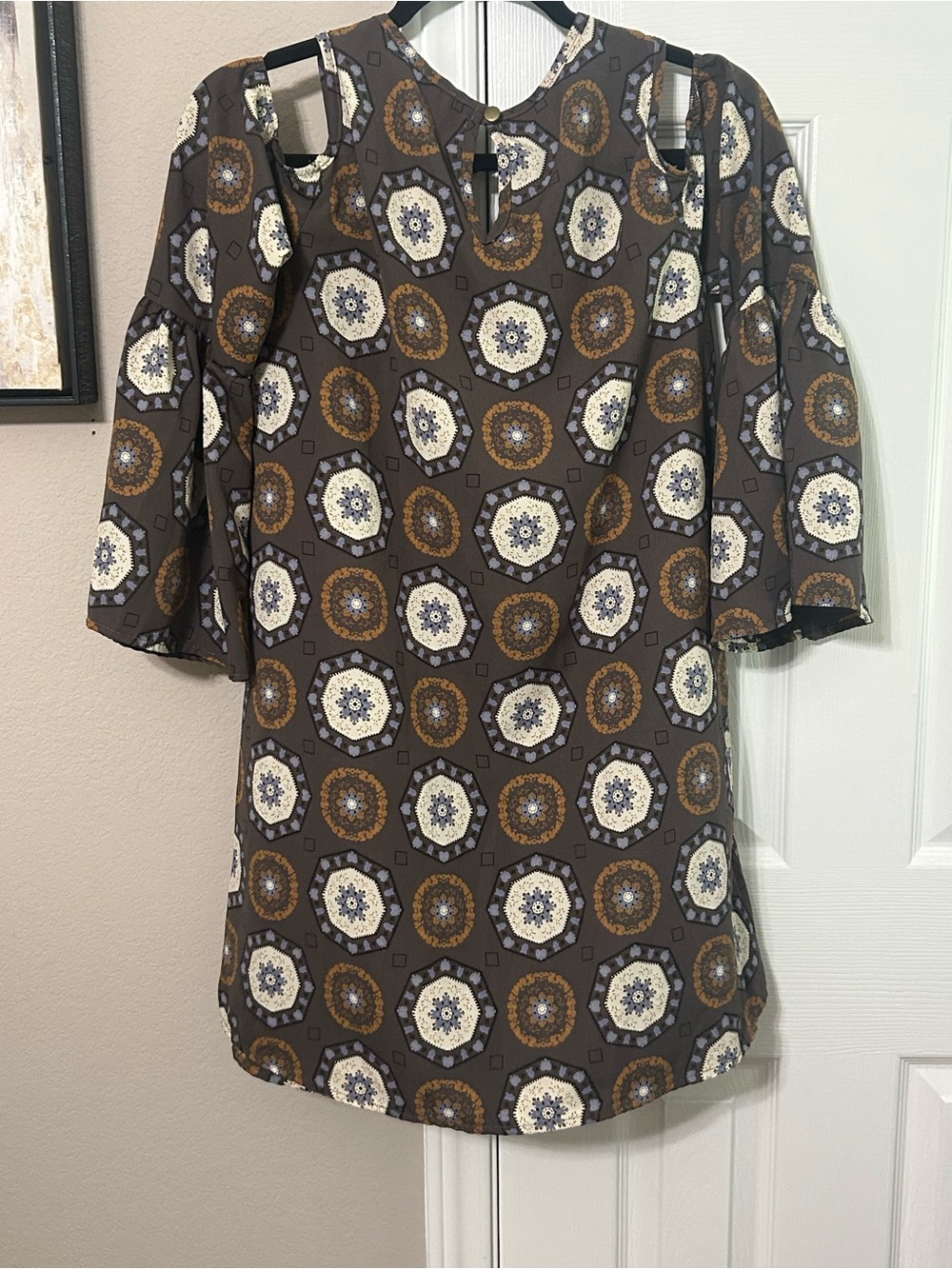 Ces Femme dress size small